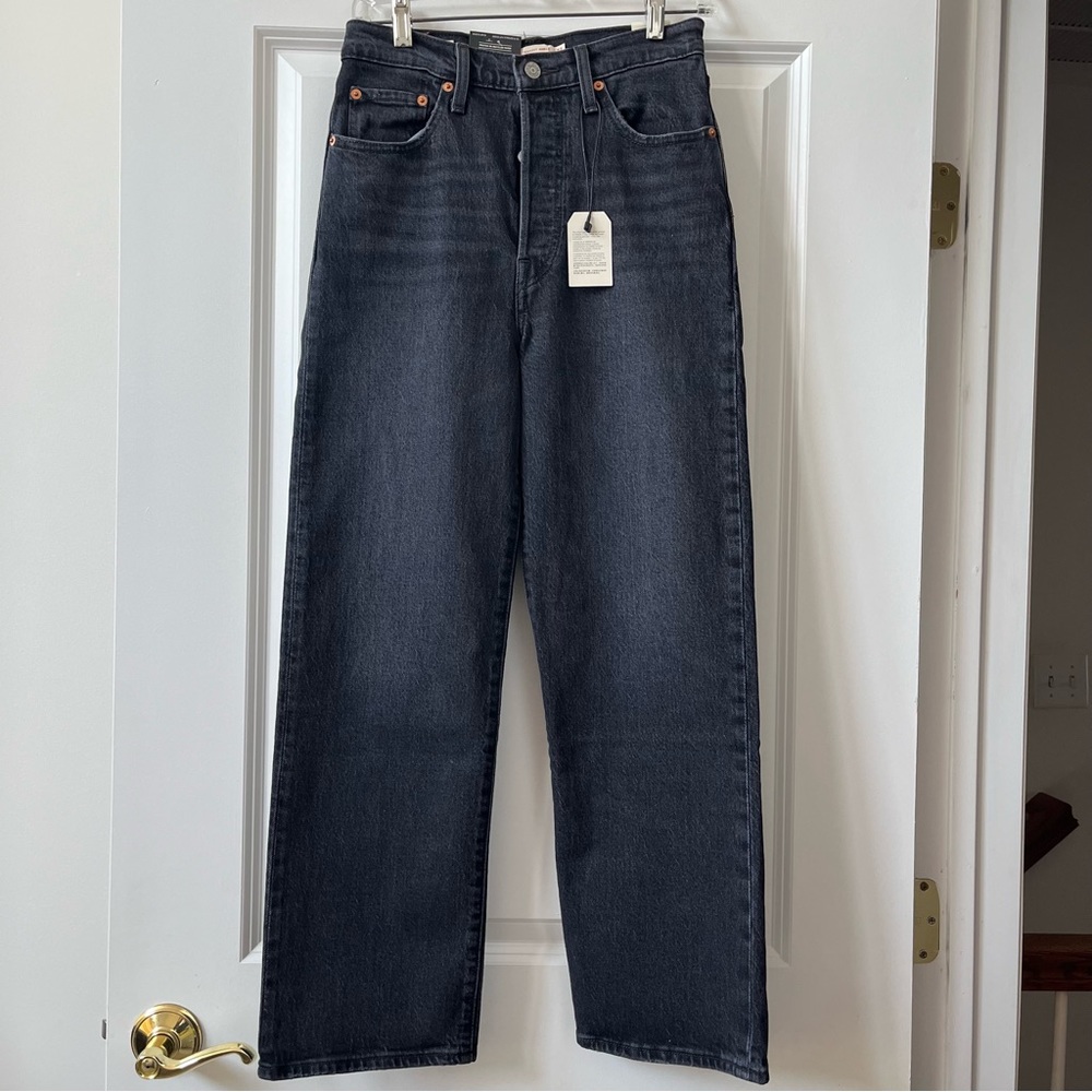 NWT Levi’s Ribcage Straight Ankle Jeans